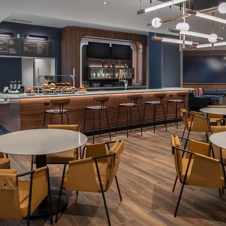 מלון Courtyard By Marriott אולימפיה מראה חיצוני תמונה