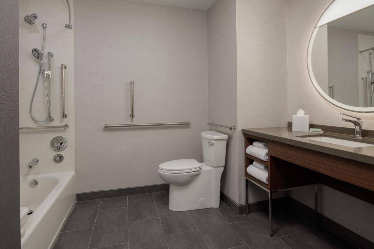 מלון Courtyard By Marriott אולימפיה מראה חיצוני תמונה
