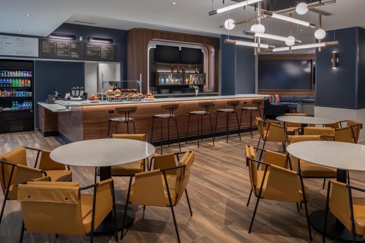 מלון Courtyard By Marriott אולימפיה מראה חיצוני תמונה