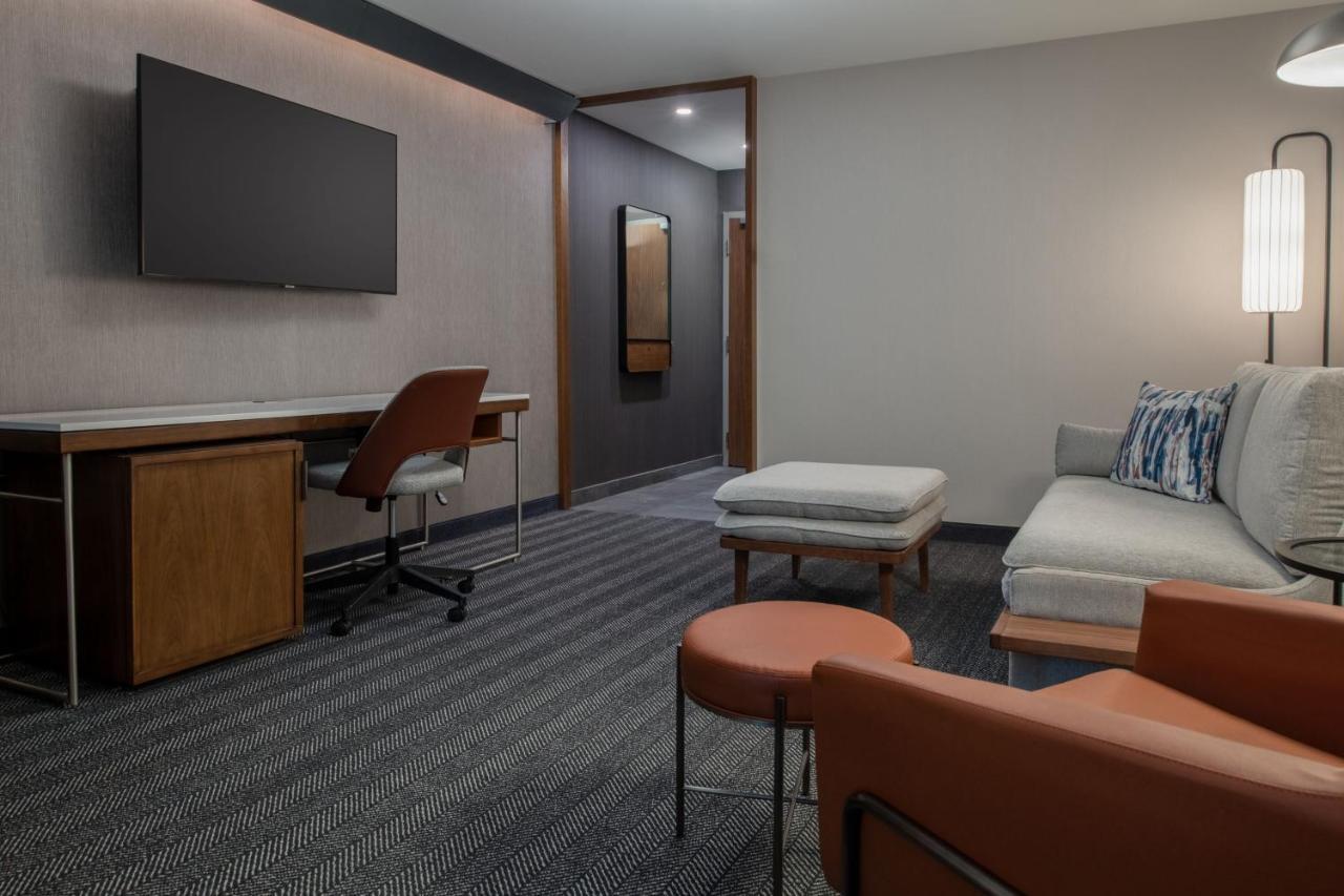 מלון Courtyard By Marriott אולימפיה מראה חיצוני תמונה