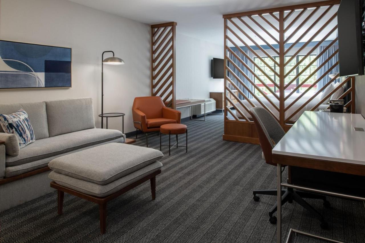 מלון Courtyard By Marriott אולימפיה מראה חיצוני תמונה