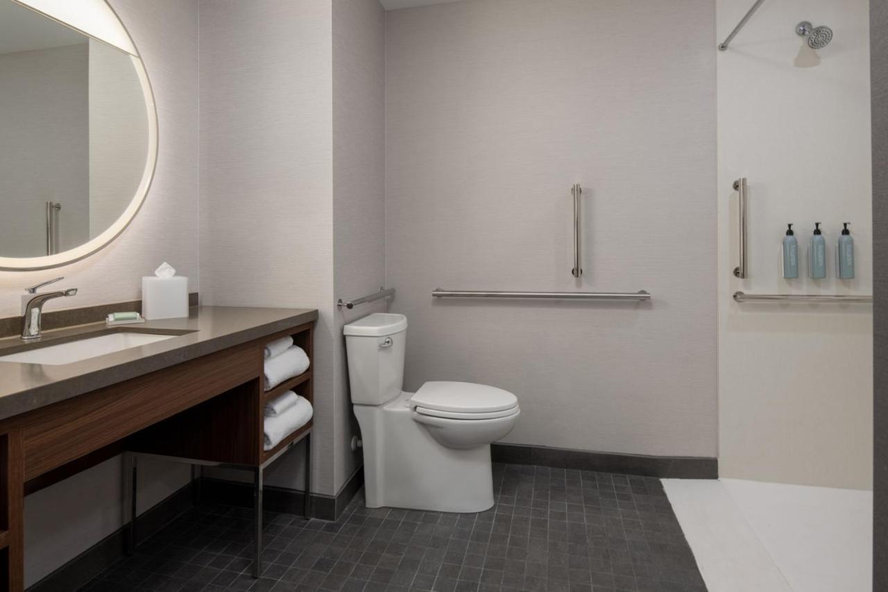מלון Courtyard By Marriott אולימפיה מראה חיצוני תמונה