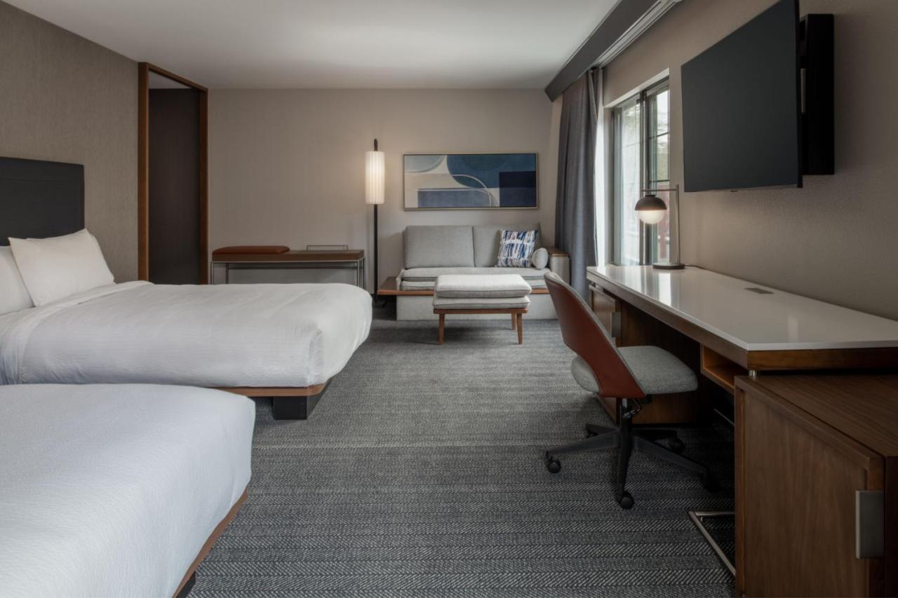 מלון Courtyard By Marriott אולימפיה מראה חיצוני תמונה